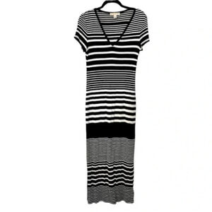 Michael Kors Women's Short Sleeve Black/White Striped V-Neck Maxi Dress Sz S GUC